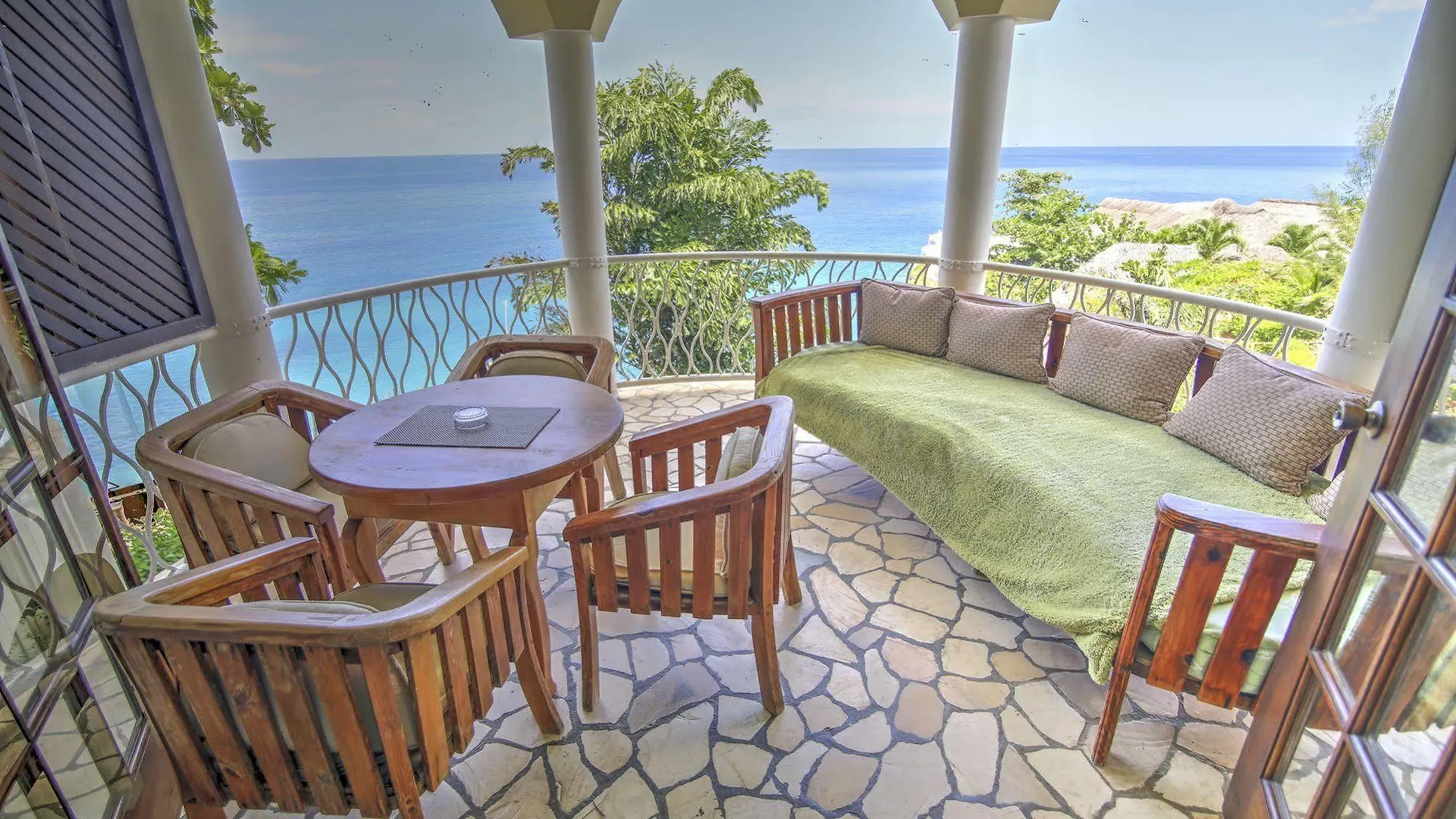 Catcha Falling Star Negril